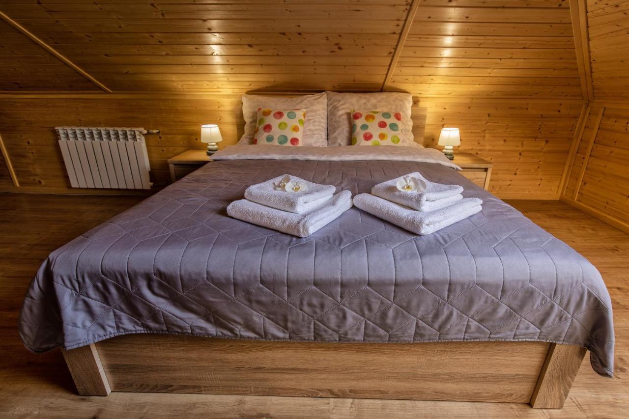 Nad Zalewem Lodge *